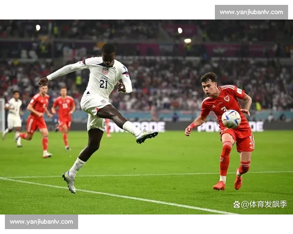 沙佩科恩斯对阵防卫者焦点战前瞻与胜负走势分析关键球员表现与战术博弈